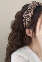 Load image into Gallery viewer, Leopard Polyester Wide Headband
