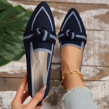 Load image into Gallery viewer, Bow Contrast Trim Point Toe Loafers
