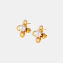 Load image into Gallery viewer, Synthetic Pearl Titanium Steel Flower Earrings
