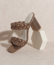 Load image into Gallery viewer, OASIS SOCIETY Savannah   Metallic Heel
