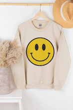 Load image into Gallery viewer, SMILEY SWEATSHIRT PLUS SIZE
