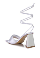 Load image into Gallery viewer, Pristine Knotted Triangular Block Heel Sandals
