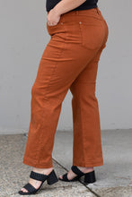 Load image into Gallery viewer, Judy Blue Full Size Feeling Special Pocket Jeans
