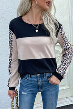 Load image into Gallery viewer, Leopard Color Block Long Sleeve Sweatshirt
