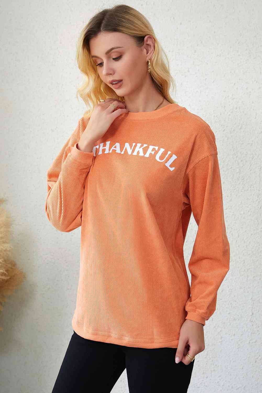 THANKFUL Graphic Round Neck Long Sleeve Sweatshirt