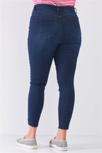 Load image into Gallery viewer, Plus Size Denim Mid-rise Raw Hem Detail Ripped Skinny Jean Pants
