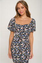 Load image into Gallery viewer, Floral Puff Sleeve Bodycon Dress
