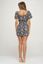Load image into Gallery viewer, Floral Puff Sleeve Bodycon Dress
