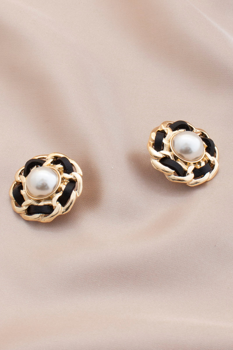 Pearl Curb Link Round Metal Earring