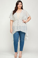 Load image into Gallery viewer, Plus Size, Ditsy Floral Print Cardigan
