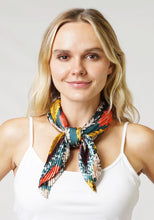 Load image into Gallery viewer, Flower Print Pleated Satin Scarf
