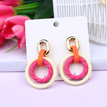 Load image into Gallery viewer, Smooth Texture Round Dangle Earring
