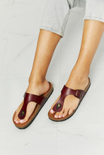 Load image into Gallery viewer, MMShoes Drift Away T-Strap Flip-Flop in Brown
