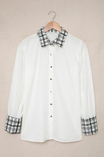 Load image into Gallery viewer, Plaid Trim Button Down Collared Shirt
