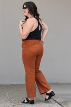 Load image into Gallery viewer, Judy Blue Full Size Feeling Special Pocket Jeans
